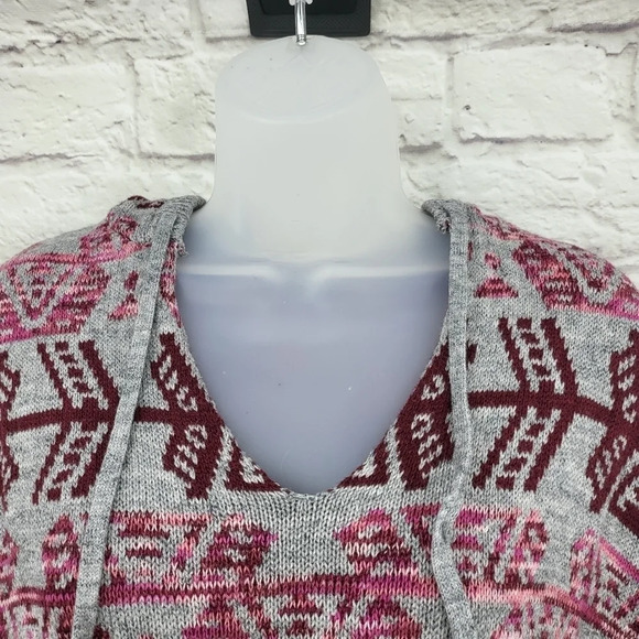 American Eagle Aztec Hooded Pullover Sweater Size Small FLAWED - Picture 5 of 16